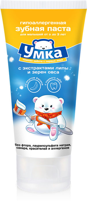 Умка Детская зубная паста с экстрактами липы и зерен овса от 0 до 3 лет 65 г870329 Умка Детская зубная паста с экстрактами липы и зерен овса от 0 до 3 лет 65 г870329Детская зубная паста Умка - гипоаллергенная зубная паста со вкусом банана, разработанная специально для детей самого раннего возраста. Не содержит фтора, лаурилсульфата натрия, сахара, красителей и аллергенов.Низкоабразивная рецептура на основе диоксида кремния деликатно очищает неокрепшую эмаль молочных зубов, а экологичная основа пасты делает ее безопасной при проглатывании. Входящий в состав экстракт липы успокаивает воспаленные при прорезывании первых зубов десны, а экстракт зерен овса оказывает защитное и общеукрепляющее действие. Товар сертифицирован.