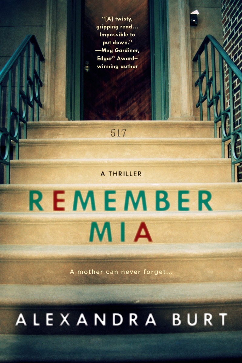 Миа книги. Книга remember. Книга ремембер.