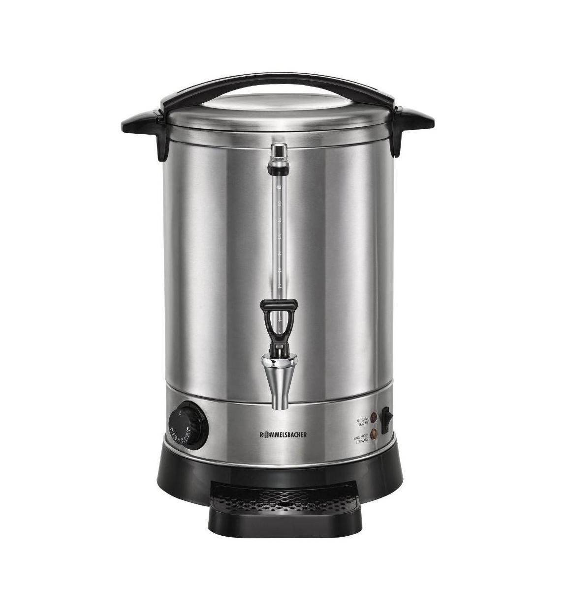 Rommelsbacher GA 1700 термопотGA 1700 Rommelsbacher GA 1700 термопотGA 1700Идеальный спутник для зимних праздников и фестивалей - порция горячего глинтвейна, пунша, чай, кофе и многое другое. Температуру напитка можно плавно регулировать, и беспосредственно наливать в чашку благодаря качественному сливному крану. Надежный бак с двойными стенками из нержавеющей стали является стильным и легко моется; он обеспечивает лучший тепловой изоляции и энергосберегающие операции. Индикатора уровня воды всегда в поле зрения. Привлекательный, удобный прибор, для которого можно найти широкий спектр применения