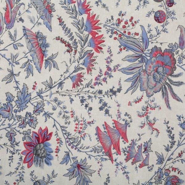 Ткань Mas dOusvan Sati Chambray, 110 х 100 смBSAT.CHRY Ткань Mas dOusvan Sati Chambray, 110 х 100 смBSAT.CHRYТкань Mas dOusvan, выполненная из натурального хлопка, используется для творческих работ.Хлопковые ткани не выцветают, не линяют, не деформируются при стирке и в процессе носки готовых изделий, сшитых из этих тканей. Ткань Mas dOusvan можно без опасений использовать в производстве одежды для самых маленьких детей. Также ткань подойдет для декора и оформления творческих работ в различных техниках.Ширина: 110 см.Длина: 1 м.