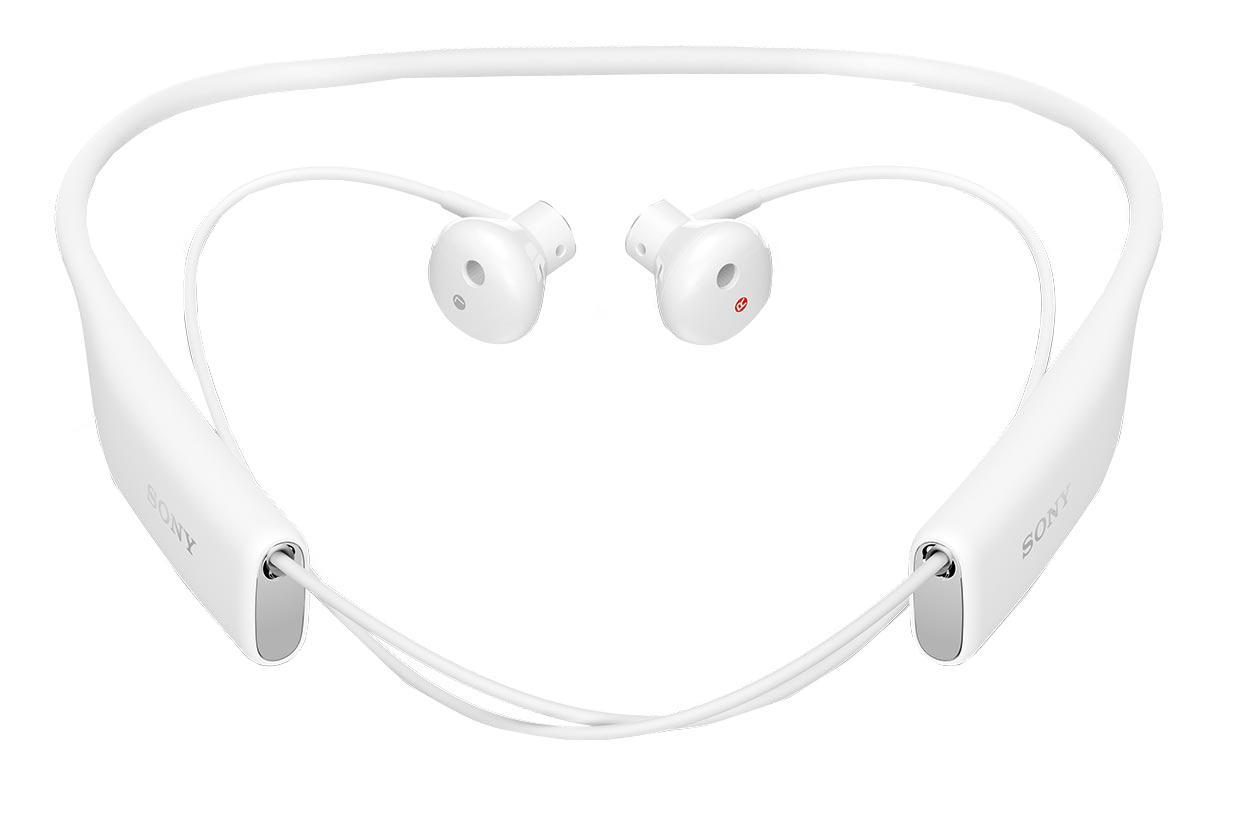 Sony SBH70, White Bluetooth-гарнитура1293-0196 Sony SBH70, White Bluetooth-гарнитура1293-0196Любимые композиции в громком и чистом звучании Благодаря фирменному качеству звучания от Sony и наушникам, которые идеально сидят в ушах, с Stereo Bluetooth® Headset SBH70 ваша музыка зазвучит на все сто. Просто подключите гарнитуру к любому Bluetooth-устройству и наслаждайтесь любимыми композициями, где бы вы ни были.Чистый голос без посторонних шумов Благодаря качественному звучанию и комфортной форме наушников говорить по гарнитуре одно удовольствие. Она подавляет эхо, звук ветра и посторонние шумы, поэтому ваш собеседник будет слышать вас громко и отчетливо.Общение в любую погоду Эта гарнитура водостойкая, поэтому вы можете смело использовать ее под проливным дождем и даже мыть под краном.Комфорт на протяжении дня Несмотря на мощь воспроизводимого звука, гарнитура столь невесома, что про нее можно просто забыть. Stereo Bluetooth® Headset SBH70 комфортно носить на работе, по дороге домой, во время пробежки — ее можно не снимать целый день, но ваши уши ни капли не устанут.Удобные голосовые команды Вслух командуйте смартфону, что делать, и добавляйте удобные аудиозакладки в приложении Lifelog. Все, что для этого нужно, — беспроводная мини-гарнитура.