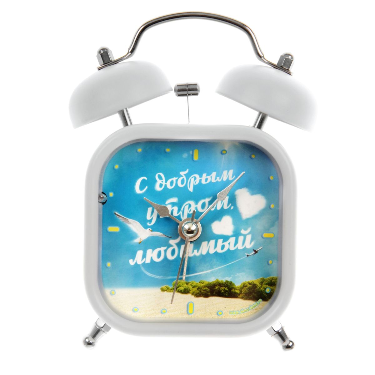 Часы-будильник Sima-land С добрым утром, любимый839670 Часы-будильник Sima-land С добрым утром, любимый839670Как же сложно иногда вставать вовремя! Всегда так хочется поспать еще хотя бы 5 минут и бывает, что мы просыпаем. Теперь этого не случится! Яркий, оригинальный будильник Sima-land С добрым утром, любимый поможет вам всегда вставать в нужное время и успевать везде и всюду. Будильник украсит вашу комнату и приведет в восхищение друзей. Время показывает точно и будит в установленный час.На задней панели будильника расположены переключатель включения/выключения механизма, а также два колесика для настройки текущего времени и времени звонка будильника. Также будильник оснащен кнопкой, при нажатии и удержании которой, подсвечивается циферблат. Будильник работает от 1 батарейки типа AA напряжением 1,5V (не входит в комплект).