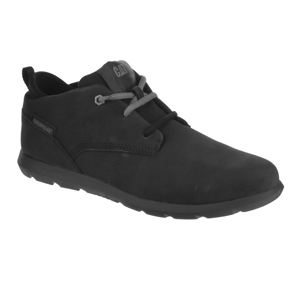 Ботинки мужские Caterpillar Roamer Mid Fleece, цвет: черный. P719215. Размер 10,5 (43,5)P719215 Ботинки мужские Caterpillar Roamer Mid Fleece, цвет: черный. P719215. Размер 10,5 (43,5)P719215Стильные мужские ботинки Roamer Mid Fleece от Caterpillar отличный вариант на каждый день. Модель выполнена из натуральной кожи и оформлена декоративной прострочкой, сбоку - прорезиненной вставкой с названием бренда, на язычке - текстильной нашивкой с логотипом бренда. Шнуровка надежно фиксирует модель на ноге. Ярлычок на заднике облегчает надевание обуви на ногу. Подкладка изготовлена из мягкого материала, позволяющего сохранить ноги в тепле. Съемная стелька EVA с текстильной поверхностью обеспечивает комфорт и амортизацию. Резиновая подошва с протектором гарантирует отличное сцепление с поверхностью. В таких ботинках вашим ногам будет комфортно и уютно. Они подчеркнут ваш стиль и индивидуальность.