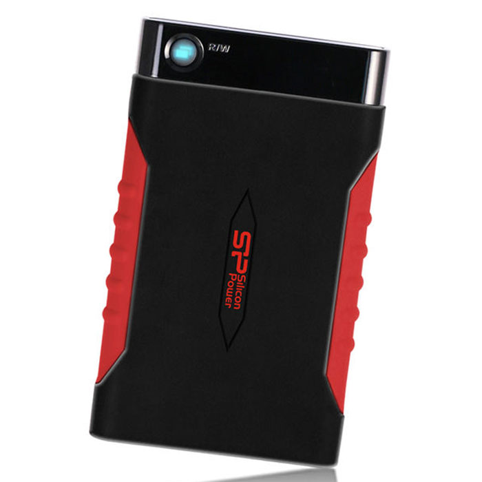 Silicon Power Armor A15 1Tb, Black внешний жесткий дискSP010TBPHDA15S3L Silicon Power Armor A15 1Tb, Black внешний жесткий дискSP010TBPHDA15S3LSilicon Power Armor A15 оснащен высокоскоростным интерфейсом USB 3.0 с пропускной способностью 5 Гб/сек, что в 10 раз превышает пропускную способность интерфейса USB 2.0, что позволяет сократить время при передачи массивных файлов. Устройство удостоено награды 2012 Taiwan Excellence Award.Silicon Power Armor A15 поддерживает высокую скорость передачи данных до 5Гб/сек и имеет прочный и ударостойкий корпус. Особая внутренняя система защиты диска соответствует военным стандартам США - MIL-STD-810F 516.5 procedure IV (тест на падение) и оснащена двухступенчатой противоударной технологией. Протестирован на падение продукта непосредственно на бетонный пол (или более твердая поверхность). Тест с использованием оборудования для теста на падения: свободное падение с высоты 122 см. Протестированы 26 контактных точек (8 углов, 12 боковых сторон, 6 поверхностей. Easy Plug in and use – не требует внешних источников питания. Функция one-touch backup и программное обеспечение обеспечивают пользователям новый опыт хранения данных, высокий уровень защиты данных и еще большее удобство.Кнопка быстрого резервного копирования One touchLED индикатор статуса питания и передачи данныхБесплатная загрузка ПО SP WidgetСкорость передачи данных: до 5 Гб/с (USB 3.0), до 480 Mb/s (USB 2.0)Поддерживает ОС: Windows 7 / Vista / XP / 2000, Linux 2.6.31 и более поздние версии, Mac OS 10.5 и более поздние версии (только USB 2.0)Рабочая температура: от +5°С до +55°СТемпература хранения: от -40°С до +70° СКнопка быстрого резервного копирования One touchLED индикатор статуса питания и передачи данных