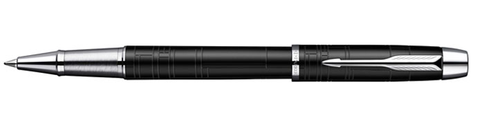 Parker Ручка-роллер IM Premium Matt BlackPARKER-S0949670 Parker Ручка-роллер IM Premium Matt BlackPARKER-S0949670Интересный, стильный дизайн, в котором нашло отражение удивительно гармоничное сочетание цветов – холодный, наполненный ледяным блеском металлический и матовый, насыщенный черный.Толщина пишущего узла: Тонкий (F)Цвет стержня: Черный (другие продаются отдельно)Корпус: Легированная стальОтделка: Многослойное лаковое покрытие, уникальный декор травлением в стиле Мондриан (лазерная гравировка, сочетающая в себе рисунок из параллельных и перпендикулярных друг другу линий), хромированные элементы отделки, логотип Parker (кольцо на корпусе и перо)Цвет: Черный металлик