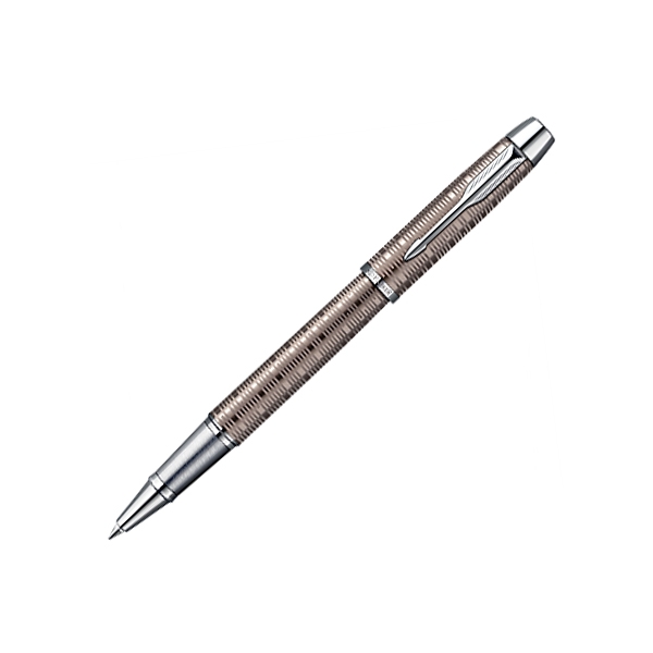 Parker Ручка-роллер IM Premium Brown Shadow цвет чернил черныйPARKER-S1906781 Parker Ручка-роллер IM Premium Brown Shadow цвет чернил черныйPARKER-S1906781Пишущие принадлежности Parker не нуждаются в представлении. Этот бренд известен по всему миру. Ручка Parker - это не просто канцелярская принадлежность. Это ваш статус и стиль. Это абсолютизм элегантности и непререкаемого качества. Это выбор человека, заботящегося о своем имидже и предпочитающего совершенство во всем.