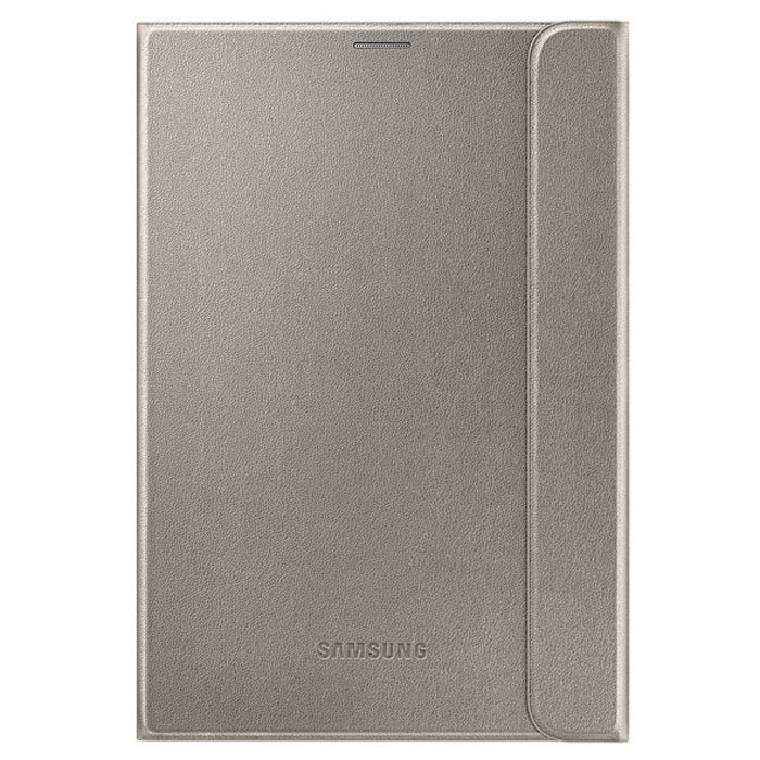 Samsung EF-BT715 Book Cover чехол для Galaxy Tab S2 8.0, GoldEF-BT715PFEGRU Samsung EF-BT715 Book Cover чехол для Galaxy Tab S2 8.0, GoldEF-BT715PFEGRUПридайте стиля вашему планшету Samsung Galaxy Tab S2 8.0 с помощью оригинального чехла-обложки Samsung BookCover, лицевая поверхность которого выполнена из высококачественной искусственной кожи. Чехол подчеркнет вашу индивидуальность благодаря большому выбору цветов и обеспечит оптимальную защиту устройства от пыли, царапин и падений.Samsung BookCoverможет выполнять функцию подставки, позволяя разместить планшет Samsung Galaxy Tab S2 8.0 под различными углами наклона для более комфортного просмотра фотографий или видео, набора текста, работы в интернете. Разработанный исключительно для использования с Samsung Galaxy Tab S 2 8.0, чехол обеспечивает прекрасную защиту корпуса и дисплея планшета от повреждений.Samsung BookCover оснащен функцией автоматического включения/выключения экрана планшета. При открытии чехла экран автоматически включается, мгновенно открывая доступ к функциям устройства, а при закрытии экран автоматически выключается, что помогает минимизировать потребление энергии.
