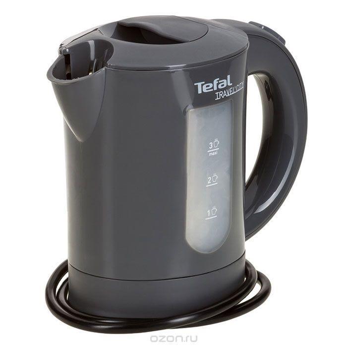 Tefal KO120B30 GrayKO120B30 Gray Tefal KO120B30 GrayKO120B30 GrayКак часто вам приходилось менять электрочайник из-за накипи и протеканий? Многие модели приходят в негодность за 1-2 года! Но только не KO120B30 Gray! Корпус этого элегантного чайника выполнен из высококачественного пластика, благодаря чему он сохранит свою прочность на долгие годы. Закрытая нагревательная спираль спрятана за диском из качественной нержавеющей стали. Такая конструкция заметно снижает образование накипи, а значит, чайник не потеряет своих качеств даже после тысяч кипячений. Кроме того, его будет заметно проще чистить! Подставка под чайник выполнена так, что его можно ставить и крутить в любом направлении.
