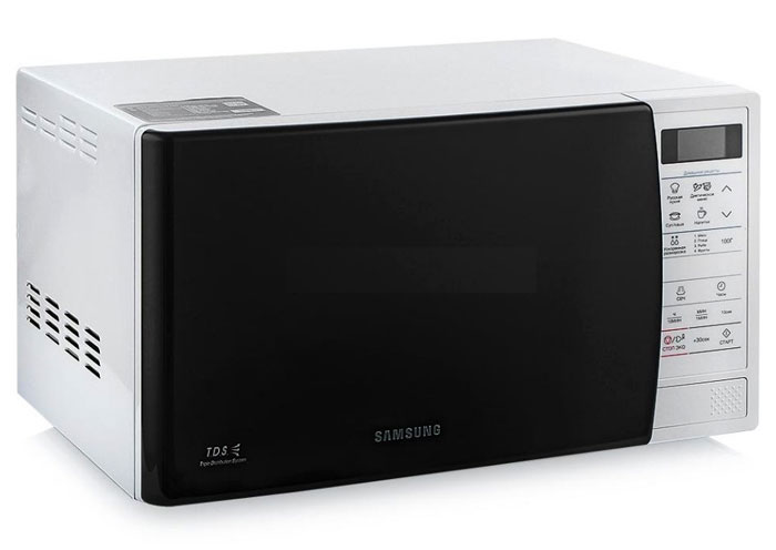 Samsung ME-83KRW-1 СВЧ-печьME83KRW-1 Samsung ME-83KRW-1 СВЧ-печьME83KRW-1Микроволновая печь Samsung ME83KRW-1 будет для вас незаменимым помощником на кухне. Гладкая поверхность био-керамической эмали позволяет легко очищать внутренние стенки микроволновой печи от остатков масла и жира. Данная модель обеспечивает равномерное приготовление пищи за счет однородного распределения микроволн в рабочей камере.На 3 л больше (Размер прежний - объем больше) Большинство покупателей хочет, чтобы их микроволновая печь обладала большой вместительностью, но в то же время была компактной. По высоте и ширине данная модель не отличается от 20-литровой, глубина печи увеличилась всего на 12 мм, за счет чего внутренний объем стал на 3 литра больше. Расширилась и полезная площадь камеры: теперь в печи могут с легкостью уместиться блюда до 388 мм в диаметре.БИОкерамическое покрытиеВо всех микроволновых печах Samsung используется БИОкерамическое покрытие камеры. Этот материал экологически безопасен, его легко очищать от загрязнений. Он в 10 раз более устойчив к царапинам, чем, например, нержавеющая сталь. Покрытие прочное и гладкое, на нем почти не остается нагара. БИОкерамика обладает низкой теплопроводностью, это сокращает время приготовления и уменьшает теплопотери. Кроме того, БИОкерамическое покрытие обладает ещё одним полезным свойством - материал препятствует размножению бактерий на 99,9%, что доказано исследованиями Лаборатории Хоэнштейн, Германия.Равномерное распределение теплаИнженеры компании Samsung постоянно совершенствуют и улучшают рабочие характеристики своей продукции, используя для этого самые новейшие технологии. Наша уникальная система тройного распределения микроволн (Triple Distribution System) обеспечивает равномерный прогрев продуктов, начиная от пиццы и кончая нагревом стакана молока. Пользуясь нашими микроволновыми печами, вы оцените удобство и комфорт процесса приготовления самых разнообразных блюд.
