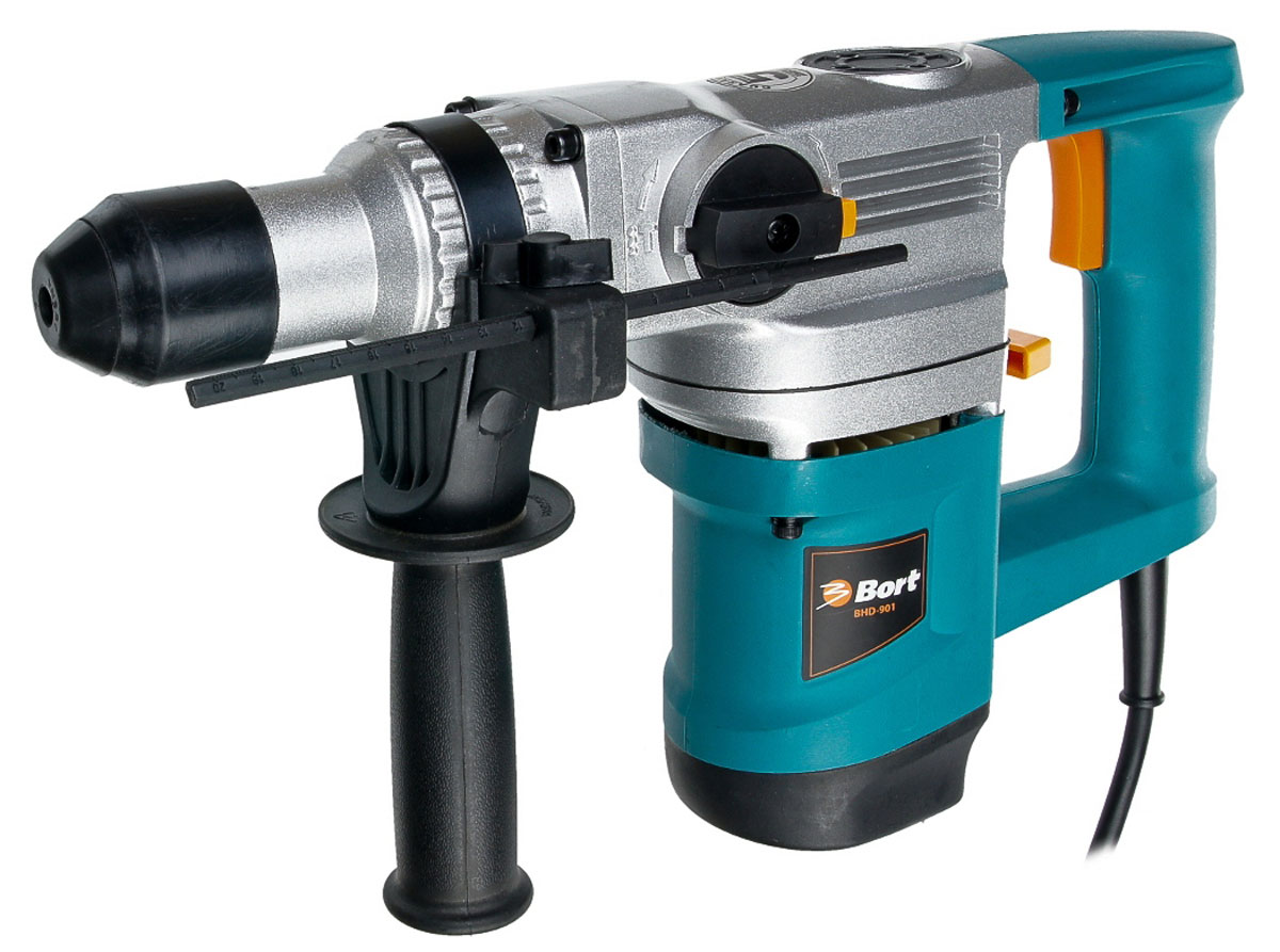 Перфоратор электрический Bort BHD-90198293647 Перфоратор электрический Bort BHD-90198293647Перфоратор Bort BHD-901 сочетает в себе не только вращательные движения (как дрель) но и поступательные, что позволяет ему с легкостью долбить более твердые материалы (бетон, кирпич). BHD-901 - высокомощный перфоратор с возможностью сверления без удара для создания отверстий в дереве, металле, керамике. Надежный ударный механизм обеспечит бесперебойную работу с твердыми материалами. Плавный спуск поможет избежать рывков, обеспечит надежный контроль при исполнении работы и продлит срок эксплуатации электроинструмента.Особенности перфоратора: 3 режима работы.Поддержание постоянной скорости.Регулировка скорости.