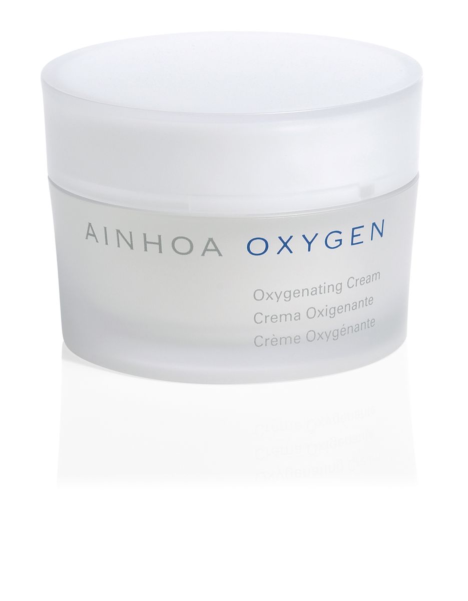 Ainhoa Oxygen Крем для лица кислородонасыщающий, 50 млR1880 Ainhoa Oxygen Крем для лица кислородонасыщающий, 50 млR1880Нежный крем-гель специально разработан, чтобы стимулировать естественные защитные функции кожи. Он прекрасно борется с сухостью, увлажняет и образует на коже защитный барьер от негативных факторов окружающей среды. Кожа становится более мягкой, нежной и светится здоровьем. Подходит для всех типов кожи. Активные компоненты: REVITALIN® PF, масло Ши, Витамин Е, солнцезащитные фильтры.Способ применения: нанесите крем на очищенную кожу лица и шеи. Можно использовать утром и вечером. Особенно рекомендуется использовать утром для защиты от негативных факторов.