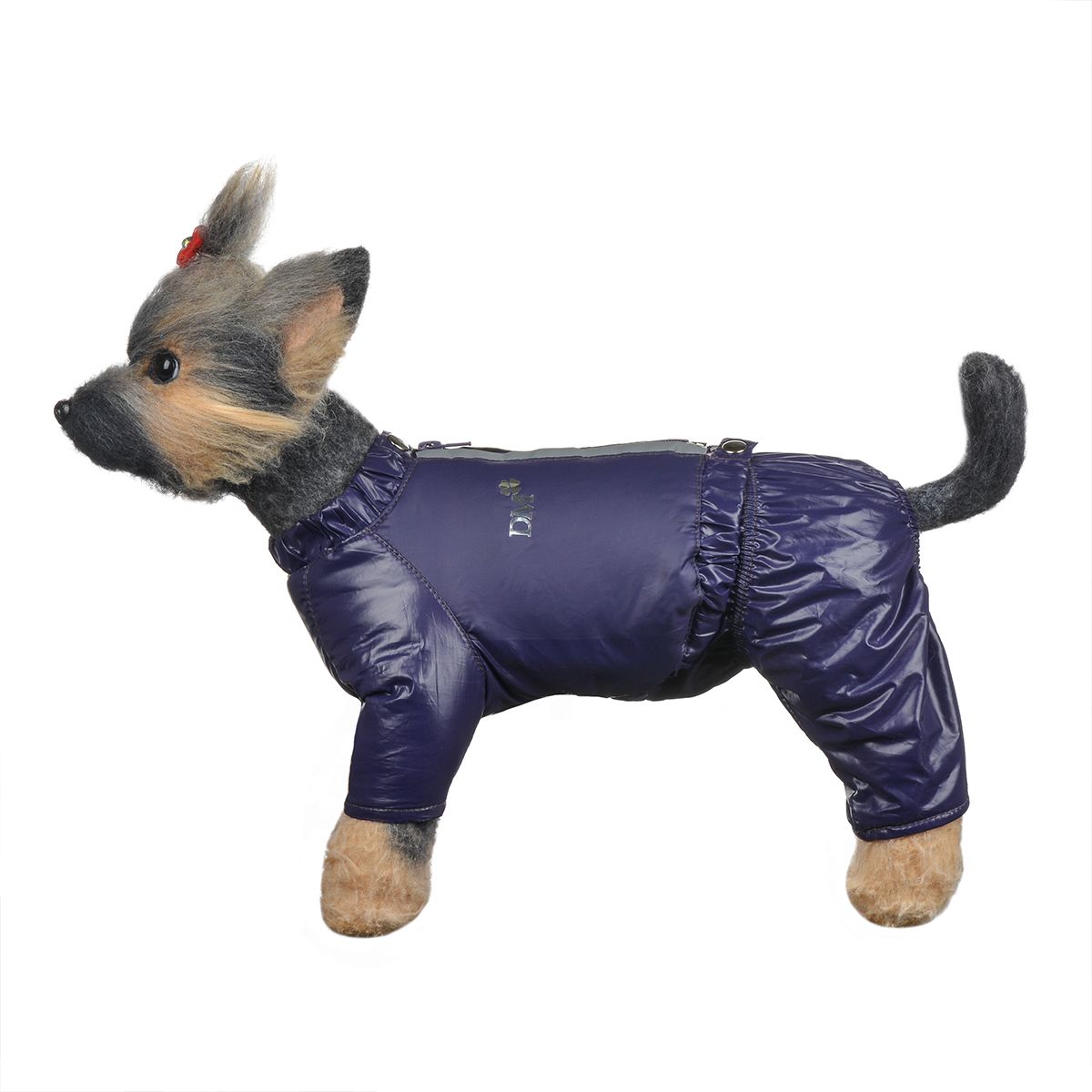 Костюм для собак Dogmoda Дублин, зимний, для девочки, цвет: фиолетовый, розовый. Размер 1 (S)DM-150343-1 Костюм для собак Dogmoda Дублин, зимний, для девочки, цвет: фиолетовый, розовый. Размер 1 (S)DM-150343-1Зимний костюм для собак Dogmoda Дублин отлично подойдет для прогулок в зимнее время года.Костюм состоит из куртки и брюк на лямках, которые изготовлены из полиэстера, защищающего от ветра и снега, с утеплителем из синтепона, который сохранит тепло даже в сильные морозы, а на подкладке используется искусственный мех, который обеспечивает отличный воздухообмен. Куртка застегивается на молнию и кнопки. На молнии имеются светоотражающие элементы. Ворот и низ изделия оснащены внутренними резинками, которые мягко обхватывают тело, не позволяя просачиваться холодному воздуху. Куртка декорирована серебристой надписью DM.Эластичные лямки брюк имеют перфорацию. Их длина регулируется при помощи пуговиц. Брюки застегиваются на кнопки и имеют на пояснице внутреннюю резинку, которая не позволит просачиваться холодному воздуху. Изделие декорировано серебристой надписью DM.Благодаря такому костюму простуда не грозит вашему питомцу.
