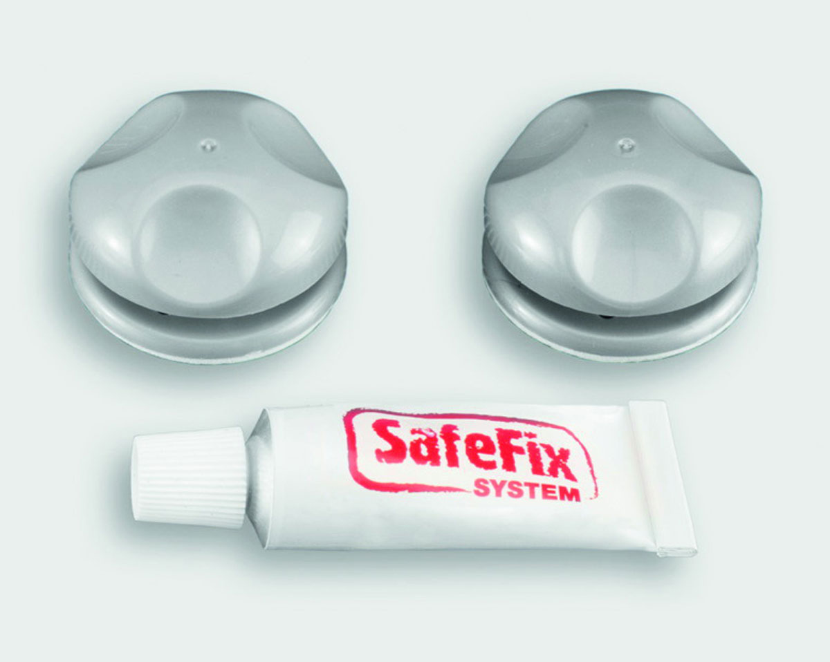 Набор крючков Metaltex VIVA!, 2 шт + Клей SafeFix40.48.00 Набор крючков Metaltex VIVA!, 2 шт + Клей SafeFix40.48.00Набор крючков Metaltex VIVA! состоит из двух крючков, выполненных из пластика, и тюбика клея. Инновационная запатентованная система легкого монтажа не требует сверления дырок. Система позволяет устанавливать крючки на различные поверхности: стекло, глазурованная плитка, металл, пластик благодаря суперпрочному клею.На такие крючки можно повесить полки для ванной комнаты, релинговую систему, полки на кухню. Они имеют стильный дизайн, которые отлично впишутся в любой интерьер. Крючки выдерживают вес до 5 кг.Размер крючка: 4 х 2 х 4 см.