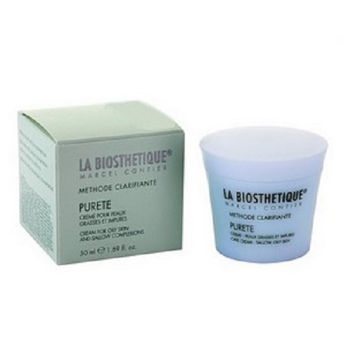 La Biosthetique Крем Methode Clarifiante для жирной, а также воспаленной жирной кожи с успокаивающим эффектом, 50 млLB2300 La Biosthetique Крем Methode Clarifiante для жирной, а также воспаленной жирной кожи с успокаивающим эффектом, 50 млLB2300Крем быстро устраняет проблемы жирной, воспаленной кожи, склонной к угревой сыпи. Средство хорошо впитывается, не оставляет жирной пленки, не закупоривает поры, содержит активные вещества растительного происхождения, которые смягчают и увлажняют кожу, повышают ее упругость, активно питают и разглаживают, снимают раздражение и шелушение, регулируют работу сальных желёз, устраняют угревую сыпь и мелкие рубцы. Кроме того, в крем включен Комплекс NMF - улучшающий метаболизм кожи и нормализующий уровень ее увлажнения.В результате, кожа очищается от прыщиков и красных пятен, становится матовой, без жирного блеска и получает ощущение легкости и комфорта.