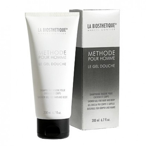 La Biosthetique Бальзам Methode Pour Homme после бритья, 75 млLB3988 La Biosthetique Бальзам Methode Pour Homme после бритья, 75 млLB3988Бальзам мгновенно расслабляет и увлажняет кожу после процедуры бритья. Основу средства составляет комплекс из растительных экстрактов, в который входят Бетаин, выделенный их сахарной свеклы, интенсивно увлажняющий кожу и длительно удерживающий в ней влагу, аминокислота Аргинин, нормализующая основные физиологические процессы в дерме и экстракт Ладана, снимающий раздражение, успокаивающий и смягчающий кожу. Также, в бальзам включен комплекс из Морских Водорослей, который оказывает дренажное действие: усиливает циркуляцию, выводит излишки жидкости и токсины, интенсивно увлажняет и способствует удержанию влаги в глубоких слоях эпидермиса, в то же время, комплекс обеспечивает эффективную защиту от повреждающих внешних воздействий. Бальзам моментально впитывается и создает комфорт даже при частом бритье.