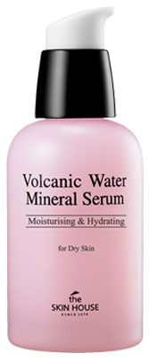 THE SKIN HOUSE Ампульная сыворотка с минеральной вулканической водой VOLCANIC WATER, 30 мл821169 THE SKIN HOUSE Ампульная сыворотка с минеральной вулканической водой VOLCANIC WATER, 30 мл821169Ампульная сыворотка с минеральной вулканической водой, 30мл,Ампульная сыворотка на сонове минеральной вулканической воды интенсивно увлажняет, восстанавливает и смягчает даже самую чувсвительную кожу. Ампула оказывают двойную функцию - создает на коже защитный барьер, который защищает кожу от потери влаги в течении дня, интенсивно смягчает кожу, придает ей здоровый сияющий вид, а так же придает коже мягкость и гладкость, устряняя шелушения.Применение:Нанаисте ампульную сыворотку на чистую кожу лица после применения тоника. Нанесите небольшое сыворотки на лицо с помощью рук и дождитесь ее впитывания. Использования ампульной сыворотки перед применение эмульсии или других уходовых средств, усиливает их эффект.Состав: См. на упаковкеПроизводство: Noksibcho Pharmaceutical Co, LTD. Сеул, Республика Корея. Дистрибьютор : ООО ИнесТрейд Тел. +7 499 653 73 62 119330 Москва ул. Мосфильмовская-35 Дата изготовления: см. на упаковке Срок годности: 30 месяцев, после вскрытия упаковки 12 месяцев.