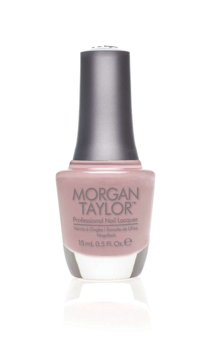 Morgan Taylor Лак для ногтей Perfect Match/Идеальное свидание, 15 мл50018 Morgan Taylor Лак для ногтей Perfect Match/Идеальное свидание, 15 мл50018Плотная холодно-розовая эмаль с микроблестками.Эксклюзивная коллекция Morgan Taylor™ насыщена редкими и драгоценными составляющими. Оттенки основаны на светящихся жемчужинах, оловянных сплавах, мерцающем серебре и лучезарном золоте. Все пигменты перетерты в мельчайшую пыль и используются без разбавления другими красителями: в итоге лак получается благородным и дорогим.Наша обязанность перед мастером маникюра — предложить безопасное профессиональное цветное покрытие. Именно поэтому наши лаки являются BIG3FREE: не содержат формальдегида, толуола и дибутилфталата.В работе с клиентом лак должен быть безупречным — от содержимого флакона до удобства нанесения. Индивидуальный проект и дизайн — сочетание удобства в работе и оптимального веса флакона. Кристально-прозрачное итальянское стекло — это качество стекла позволяет вам видеть цвет лака без искажений, поэтому вопрос выбора цветного покрытия клиентом и мастером решается быстро и с легкостью. Удобный колпачок — воздушный, почти невесомый, он будто создан, чтобы вы держали его пальцами рук при нанесении лака. Особенная кисть — очень тонкие волоски кисти позволят вам почувствовать себя настоящим художником и наносить лак гладко и равномерно.