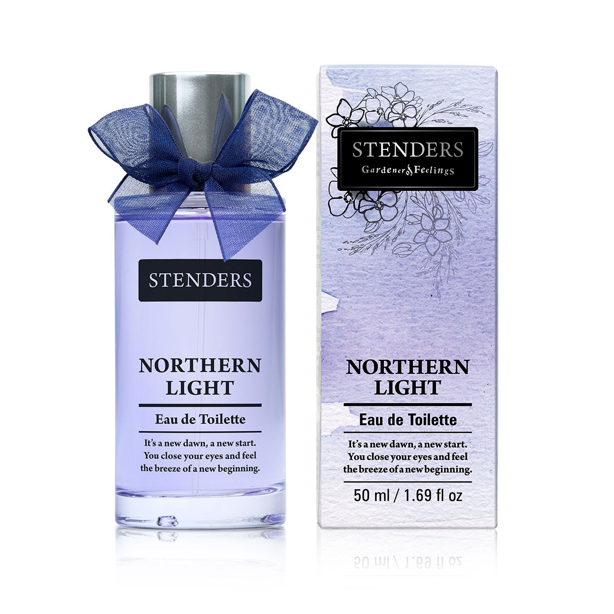 Stenders Туалетная вода Northern light (Нортерн Лайт), 50 млEDTNL_50ML Stenders Туалетная вода Northern light (Нортерн Лайт), 50 млEDTNL_50MLПервые лучи солнца медленно поднимаются у края моря, они нежно ласкают ваши ладони и проникают в душу. Это новый рассвет, новое начало. Вы закрываете глаза и ощущаете рождение чего-то нового внутри и вокруг вас. Легкое дыхание севера и только что пробудившееся предчувствие свободы, подобно свежему морскому бризу, проникнет в каждую клеточку вашего тела. Этот аромат, насыщенный морской свежестью, откроется бодрящими и живительными нотами пассифлоры и лимона, переходящими в ноты маракуйи и белых цветов, заключенных в сердце аромата. Устойчивость аромата создают ноты бодрящего морского бриза, плодов манго и мускуса.