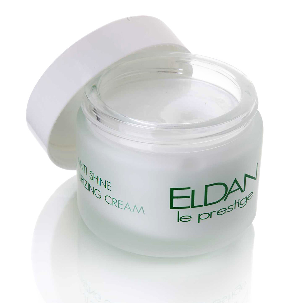 ELDAN cosmetics Крем Антиблеск для лица Le Prestige, 50 млELD-18 ELDAN cosmetics Крем Антиблеск для лица Le Prestige, 50 млELD-18Предназначен для комбинированной и жирной кожи. Абсорбирует излишки кожного жира, сохраняет матовость в течение всего дня. Нормализует работу сальных желез, сужает поры, уменьшает гиперкератоз, увлажняет, восстанавливает и омалаживает кожу. Обладает противовоспалительным действием, выравнивает цвет лица.
