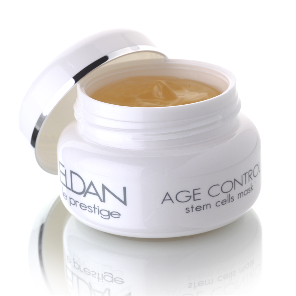 ELDAN cosmetics Anti Age гель-маска для лица Клеточная терапия Le Prestige, 100 млELD-91 ELDAN cosmetics Anti Age гель-маска для лица Клеточная терапия Le Prestige, 100 млELD-91Легкая гелевая маска создана на основе последних достижений косметологии, в ее состав входит экстракт культуры растительных фитоклеток швейцарской яблони, аналог низкомолекулярной гиалуроновой кислоты и огромный комплекс дополнительных ингредиентов, направленных на мощную регенерацию кожи. Эта уникальная формула восстанавливает кожу на клеточном уровне, избавляет от всех признаков хронологического, гормонального и фотостарения. Маска обладает высокой anti-age-активностью и существенно уменьшает глубину морщин, интенсивно гидратирует кожу, защищает ее от агрессивного воздействия окружающей среды и УФ, повышает тургор и эластичность, улучшает оптические свойства кожи. Активно нейтрализует свободные радикалы, препятствует разрушению коллагена и эластина, активизирует процессы его последующего восстановления. Регулярное применение маски замедляет раннее образование морщин, восстанавливает баланс увлажнённости и микрорельеф кожи.