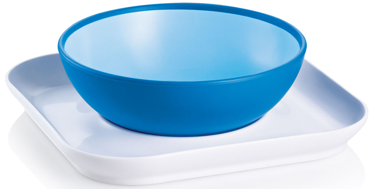 MAM Набор посуды для кормления Babys Bowl & Plate цвет голубой6609EXP/2 MAM Набор посуды для кормления Babys Bowl & Plate цвет голубой6609EXP/2Набор посуды для кормления MAM Babys Bowl & Plate:Обучение шаг за шагом: 1-й шаг: плоская тарелка удерживает глубокую тарелку от опрокидывания. 2-й шаг: плоская тарелка используется уже в качестве самостоятельного блюда для еды.Противоскользящее покрытие тарелки позволит сделать процесс питания простым и интересным.
