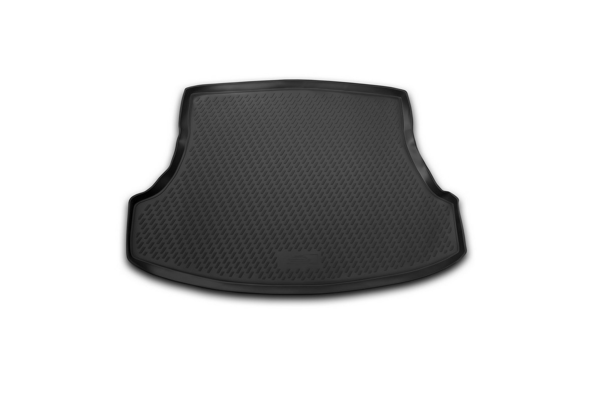 Коврик автомобильный Novline-Autofamily для Honda Civic 4D седан 01/2012-, в багажникCARHND00016 Коврик автомобильный Novline-Autofamily для Honda Civic 4D седан 01/2012-, в багажникCARHND00016Автомобильный коврик Novline-Autofamily, изготовленный из полиуретана, позволит вам без особых усилий содержать в чистоте багажный отсек вашего авто и при этом перевозить в нем абсолютно любые грузы. Этот модельный коврик идеально подойдет по размерам багажнику вашего автомобиля. Такой автомобильный коврик гарантированно защитит багажник от грязи, мусора и пыли, которые постоянно скапливаются в этом отсеке. А кроме того, поддон не пропускает влагу. Все это надолго убережет важную часть кузова от износа. Коврик в багажнике сильно упростит для вас уборку. Согласитесь, гораздо проще достать и почистить один коврик, нежели весь багажный отсек. Тем более, что поддон достаточно просто вынимается и вставляется обратно. Мыть коврик для багажника из полиуретана можно любыми чистящими средствами или просто водой. При этом много времени у вас уборка не отнимет, ведь полиуретан устойчив к загрязнениям.Если вам приходится перевозить в багажнике тяжелые грузы, за сохранность коврика можете не беспокоиться. Он сделан из прочного материала, который не деформируется при механических нагрузках и устойчив даже к экстремальным температурам. А кроме того, коврик для багажника надежно фиксируется и не сдвигается во время поездки, что является дополнительной гарантией сохранности вашего багажа.Коврик имеет форму и размеры, соответствующие модели данного автомобиля.