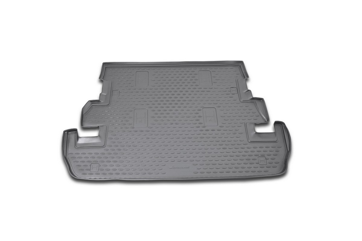 Коврик автомобильный Novline-Autofamily для Toyota Land Cruiser 200 внедорожник 7 мест, 2007-2012, 2011, 2012-, в багажникNLC.48.17.B13 Коврик автомобильный Novline-Autofamily для Toyota Land Cruiser 200 внедорожник 7 мест, 2007-2012, 2011, 2012-, в багажникNLC.48.17.B13Автомобильный коврик Novline-Autofamily, изготовленный из полиуретана, позволит вам без особых усилий содержать в чистоте багажный отсек вашего авто и при этом перевозить в нем абсолютно любые грузы. Этот модельный коврик идеально подойдет по размерам багажнику вашего автомобиля. Такой автомобильный коврик гарантированно защитит багажник от грязи, мусора и пыли, которые постоянно скапливаются в этом отсеке. А кроме того, поддон не пропускает влагу. Все это надолго убережет важную часть кузова от износа. Коврик в багажнике сильно упростит для вас уборку. Согласитесь, гораздо проще достать и почистить один коврик, нежели весь багажный отсек. Тем более, что поддон достаточно просто вынимается и вставляется обратно. Мыть коврик для багажника из полиуретана можно любыми чистящими средствами или просто водой. При этом много времени у вас уборка не отнимет, ведь полиуретан устойчив к загрязнениям.Если вам приходится перевозить в багажнике тяжелые грузы, за сохранность коврика можете не беспокоиться. Он сделан из прочного материала, который не деформируется при механических нагрузках и устойчив даже к экстремальным температурам. А кроме того, коврик для багажника надежно фиксируется и не сдвигается во время поездки, что является дополнительной гарантией сохранности вашего багажа.Коврик имеет форму и размеры, соответствующие модели данного автомобиля.