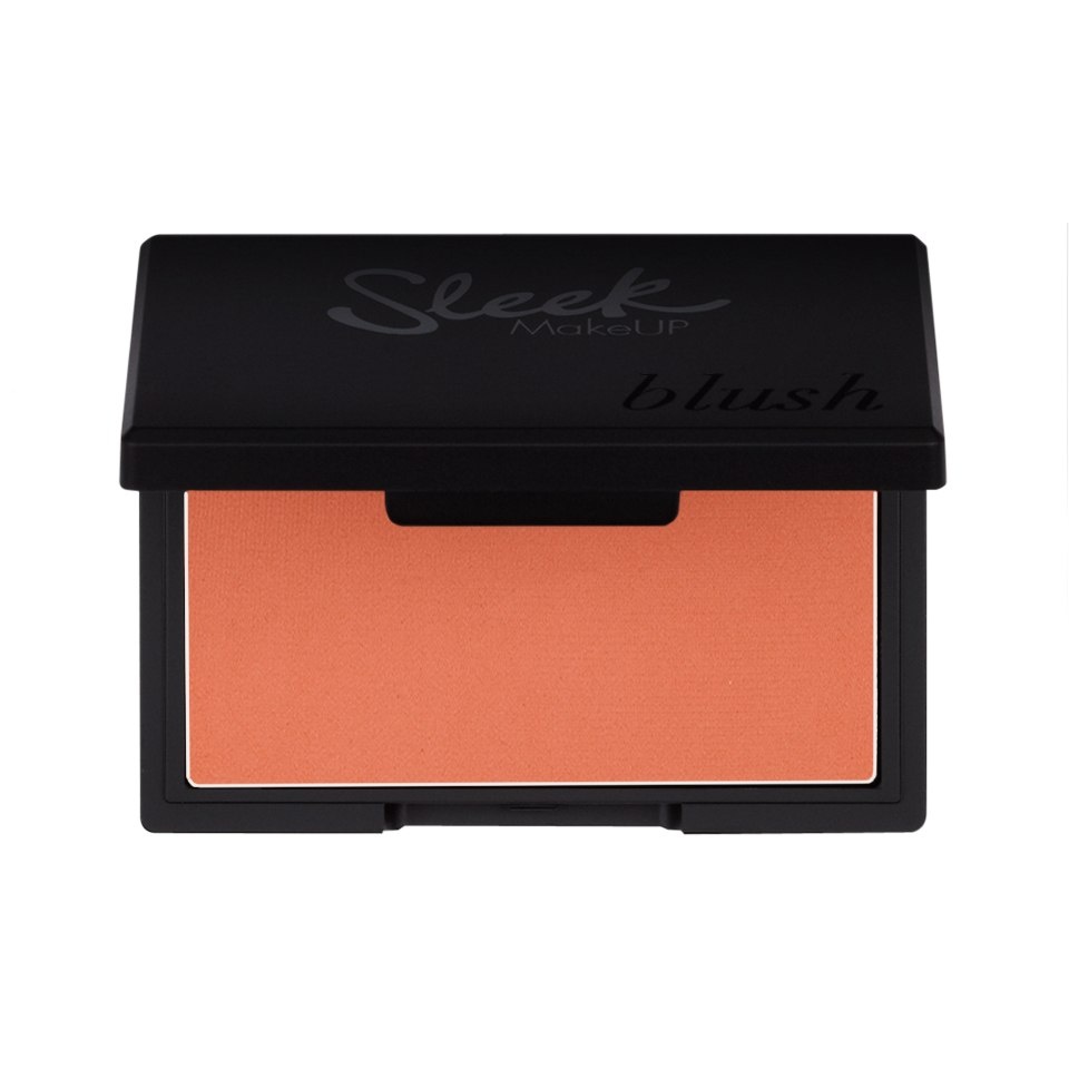 SLEEK MAKEUP Румяна BLUSH Lifes a Peach 922, 8гр96009529 SLEEK MAKEUP Румяна BLUSH Lifes a Peach 922, 8гр96009529Эти румяна не только освежат, но и выделят ваши щечки. Румяна очень стойкие и имеют шелковую текстуру. Для наилучшего результата стоит наносить небольшой кистью для румян или пудры. Обязательно стряхивайте излишки продукта с кисточки что бы не поставить пятно на лице, так как румяна очень пигментированные.