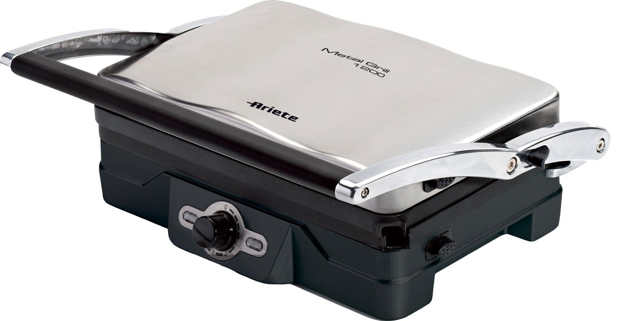 Ariete 1923 Metal Grill 1200, Grey Black электрогриль1923 Ariete 1923 Metal Grill 1200, Grey Black электрогриль1923Ariete 1923 Metal Grill 1200 - контактный электрогриль с отделкой из нержавеющей стали. Прибор имеет съемные и антипригарные ребристые пластины. При приготовлении пищи в гриле можно использовать минимальное количество масла, что позволяет готовить менее жирную и диетическую пищу. Модель очень проста и удобна в использовании. Прибор выполнен из качественных и прочных материалов, что значительно продлевает срок службы.