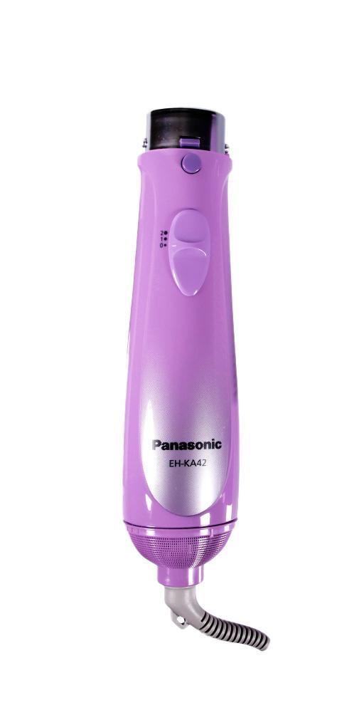 Panasonic EH-KA42-V865 фен-щетка для волосEH-KA42-V865 Panasonic EH-KA42-V865 фен-щетка для волосEH-KA42-V865Panasonic EH-KA42-V865 разработан для создания идеальной укладки на любой вкус. В комплекте идут 4 насадки: 2 брашинга разного диаметра для придания волосам формы, расческа для идеальной сушки от самых корней, а также узкая насадка-концентратор для фокусирования воздуха на конкретных прядках. Важными преимуществами в работе станут длина шнура 1,8 м, а также его вращение в месте крепления.