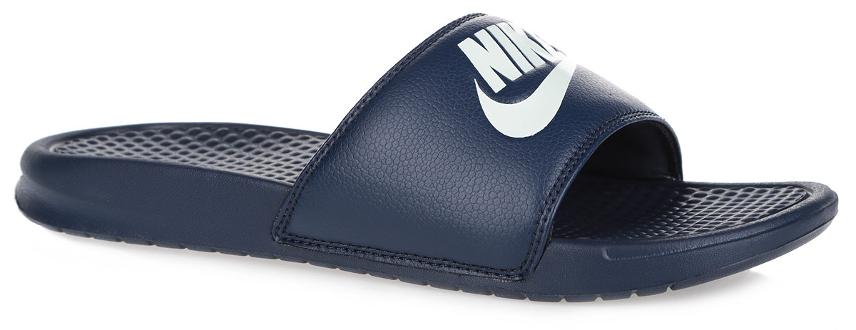 Шлепанцы мужские Nike Benassi JDI, цвет: темно-синий. 343880-403. Размер 12 (46,5)343880-403 Шлепанцы мужские Nike Benassi JDI, цвет: темно-синий. 343880-403. Размер 12 (46,5)343880-403Мужские шлепанцы Benassi JDI от Nike подарят вам максимальный комфорт. Верх модели, выполненный из синтетической кожи, оформлен логотипом и названием бренда. Текстурированная стелька обеспечивает массажный эффект и способствует расслаблению ног. Цельная инжектированная подошва - для мягкости и невесомой амортизации. Рифление на подошве гарантирует идеальное сцепление с любой поверхностью. Модные шлепанцы покорят вас своим дизайном и удобством!