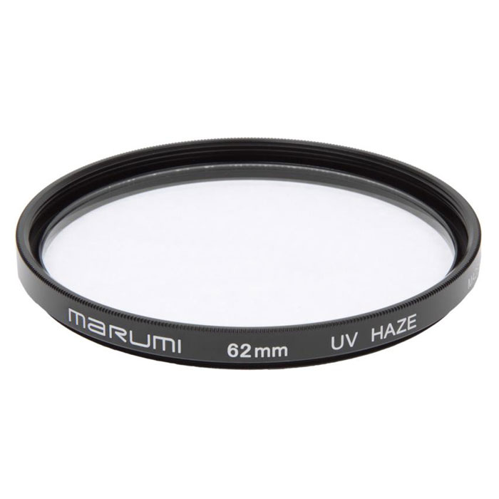 Marumi UV (Haze) защитный светофильтр (62 мм)UV (Haze) Marumi UV (Haze) защитный светофильтр (62 мм)UV (Haze)Светофильтр Marumi UV - самый распространенный защитный фильтр. Его основная задача - задерживать ультрафиолетовое излучение и устранять дымку при съемке отдаленных объектов. Светофильтр Marumi UV задерживает максимальное количество ультрафиолетовых лучей, тем самым значительно повышая качество изображения. Также светофильтр Marumi UV предохраняет дорогостоящую оптику от царапин, пыли и загрязнения. Подходит для жанровой съёмки в яркий солнечный день, фотографирования животных, растений, макро, пейзажей в горной местности и на морском побережье. Весь цикл производства светофильтров Marumi осуществляется в Японии.