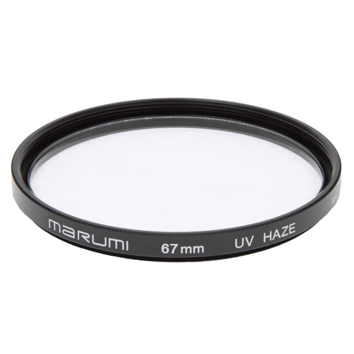 Marumi UV (Haze) защитный светофильтр (67 мм)UV (Haze) Marumi UV (Haze) защитный светофильтр (67 мм)UV (Haze)Светофильтр Marumi UV - самый распространенный защитный фильтр. Его основная задача - задерживать ультрафиолетовое излучение и устранять дымку при съемке отдаленных объектов. Светофильтр Marumi UV задерживает максимальное количество ультрафиолетовых лучей, тем самым значительно повышая качество изображения. Также светофильтр Marumi UV предохраняет дорогостоящую оптику от царапин, пыли и загрязнения. Подходит для жанровой съёмки в яркий солнечный день, фотографирования животных, растений, макро, пейзажей в горной местности и на морском побережье. Весь цикл производства светофильтров Marumi осуществляется в Японии.