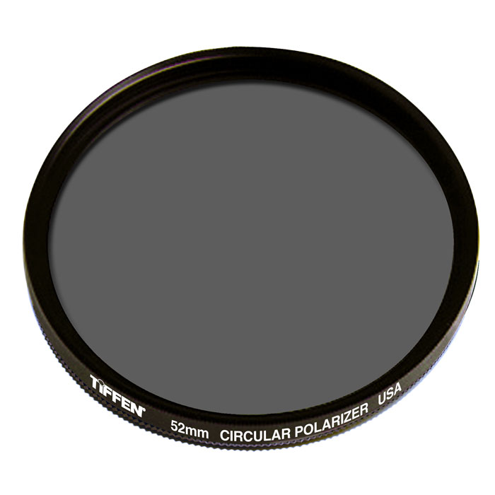 Tiffen Circular Polarizer Filter поляризационный фильтр (52 мм)52CP Tiffen Circular Polarizer Filter поляризационный фильтр (52 мм)52CPTiffen Circular Polarizer - защитный поляризационный фильтр (круговая поляризация).Повышает контраст, удаляет блики - отражения от водной и стеклянных поверхностейПосле установки, вращая переднюю оправу, меняется степень поляризации светаДля усиления синевы снимаемого неба, установите фильтр перпендикулярно направлению падающего света