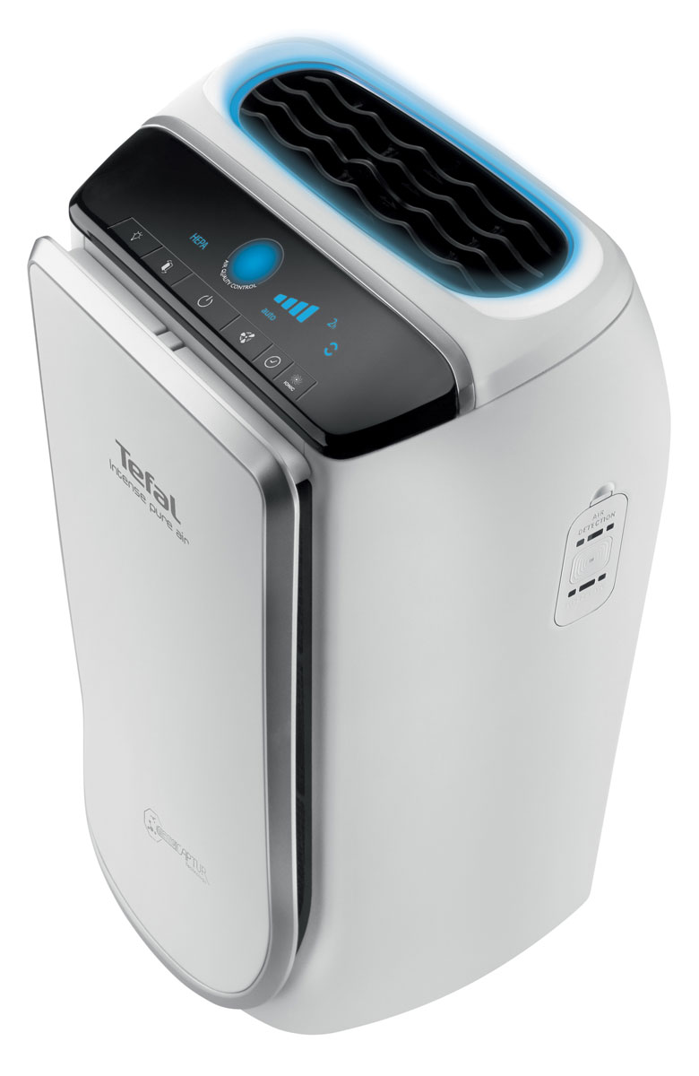 Tefal PU4025, White воздухоочистительPU4025 Tefal PU4025, White воздухоочистительPU4025Очиститель воздуха Tefal Pure Air PU4025 - это высокоэффективный очиститель воздуха, в котором применена технология NanoCaptur. Это многоступенчатая система очистки, которая позволит дышать чистым и здоровым воздухом в вашем доме.Модель обладает 4 встроенными фильтрами, в результате чего осуществляется фильтрация до 99,97% загрязняющих веществ.Фильтр предварительной очистки отлавливает крупные частицы, например, пыль, волосы, шерсть и т. д. Активный угольный фильтр поглощает запахи, газ и летучие органические соединения (бензол, ацетон, тетрахлорэтилен и т. д.). Фильтр тонкой очистки HEPA задерживает до 99,95% наиболее сложных для фильтрации частиц, т.е. частиц размером 0,3 мкм (плесень, пыльца, бактерии). И фильтр NanoCaptur окончательно разрушает формальдегид, самое опасное из загрязняющих веществ. Очиститель воздуха Pure Air работает почти бесшумно. Модели для спален на низкой скорости генерируют всего лишь 22 дБ, а на максимальной скорости - 45 дБ.Для своевременной замены фильтров, очиститель имеет световые индикаторы. Индикаторы замены фильтров HEPA и ODOR начинают мигать, когда возникает необходимость замены фильтра тонкой очистки и активного угольного фильтра, соответственно. Данные индикаторные лампочки учитывают фактическую длительность использования очистителя воздуха, а также уровень загрязнения в помещении.Коэффициент подачи чистого воздуха: 160 м3/чТаймер/отложенное включение: 1 ч/2 ч/4 ч/8 чАвтоматический и ночной режимы