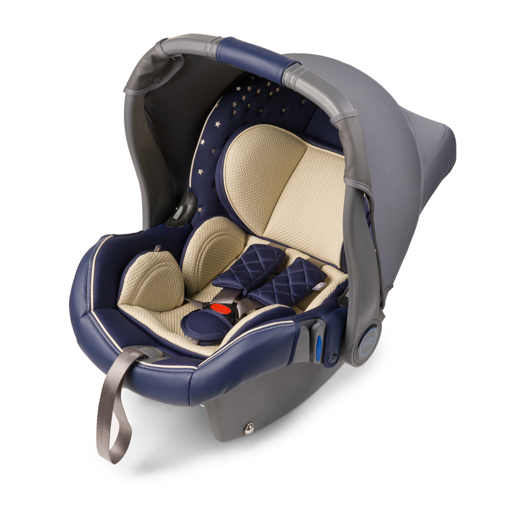 Автокресло Happy Baby Gelios V2 Blue до 13 кг4650069780304 Автокресло Happy Baby Gelios V2 Blue до 13 кг4650069780304Автокресло Happy Baby Gelios V2 - автокресло-переноска группы 0+ (для детей с рождения до 13 кг). Данная модель обладает всеми необходимыми функциями для обеспечения безопасности: трехточечными ремнями безопасности, боковой защитой и прочным корпусом. Индикатор горизонтального положения поможет правильно установить автокресло-переноску в машине. Комфорт в дороге обеспечивает вкладыш для новорожденного, солнцезащитный козырек и чехол на ножки. Благодаря полукруглому основанию удобно укачивать малыша, в качестве ограничителя качания можно использовать ручку переноски, опустив ее вниз до упора. Мягкий дышащий вкладыш устойчив к истиранию, прекрасно держит форму при сминании. Чехол прост в уходе, при необходимости легко снимается для чистки. Автокресло Happy Baby Gelios V2 без дополнительных адаптеров крепится к основанию прогулочной коляски ULTRA, что позволяет перемещать малыша, не тревожа его чуткий сон. Автокресло крепится в автомобиле с помощью трехточечных штатных ремней безопасности и устанавливается лицом против хода движения автомобиля. Подарите вашему малышу уют, комфорт и безопасность вместе с многофункциональным автокреслом Happy Baby Gelios V2.