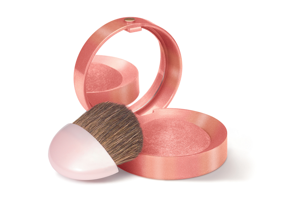 Bourjois Румяна blush 16 тон 2 мл29101562016 Bourjois Румяна blush 16 тон 2 мл29101562016Продукт - символ марки Bourjois, выпускаемый с 1863 года. Шелковая текстура румян при соприкосновении с кожей превращается в легкую, бархатистую пудру. Румяна невероятно легко наносятся и идеально ложатся. Твоя кожа выглядит потрясающе! Нежнейшая кисточка из натурального колонка творит чудеса!Потрясающая отдушка с ароматом розы, характерная для румян Bourjos, создает настроение легкости, а встроенное зеркальце облегчает нанесение. Cтолько соблазна в одной маленькой круглой баночке!