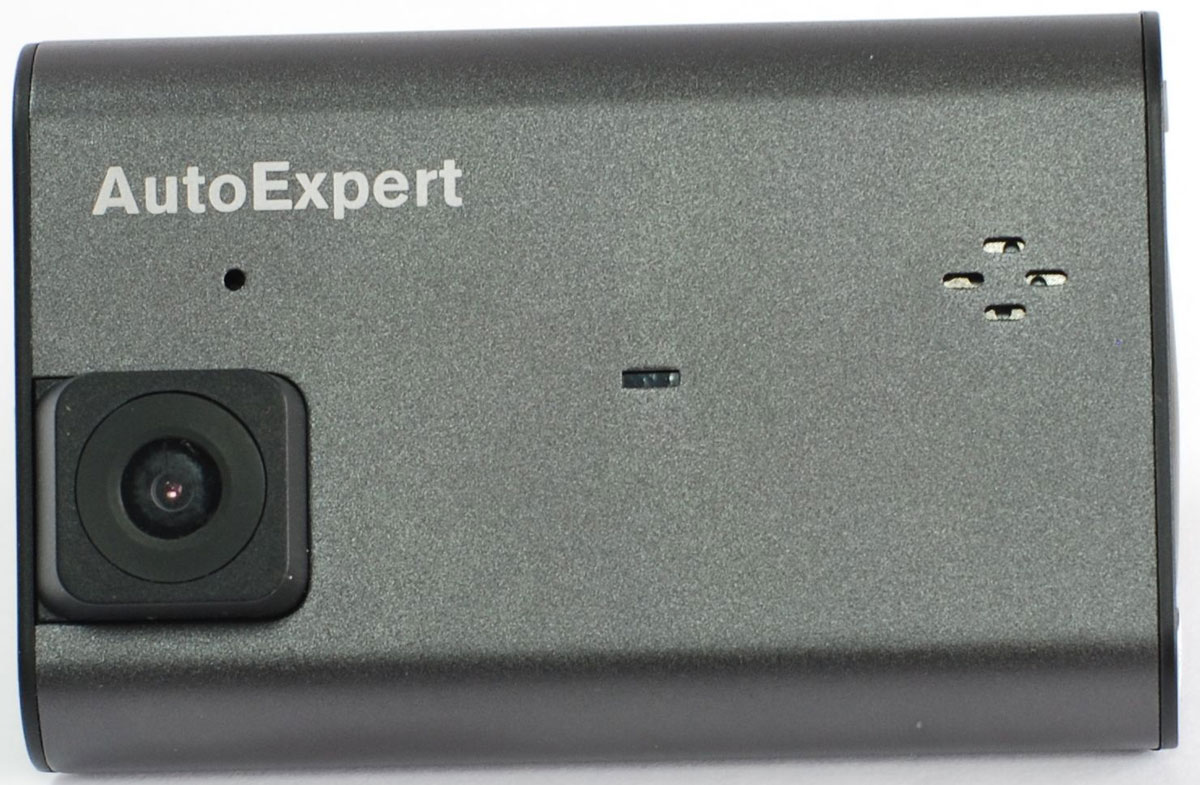AutoExpert DVR 860, Black автомобильный видеорегистратор2170816988606 AutoExpert DVR 860, Black автомобильный видеорегистратор2170816988606Видеорегистратор AutoExpert DVR 860 - устройство, предназначенное для видеофиксации событий, связанных, в основном, с вождением автомобиля. Основная задача видеорегистратора - как можно более полно и четко зафиксировать любые неблагоприятные события, которые могут случиться во время движения автомобиля. Зафиксированные видеорегистратором материалы могут сыграть ключевую роль в спорных ситуациях на дороге.Камера: 1/2.7 CMOS Непрерывная запись без пауз между файламиФормат видео: H.264Кронштейн новой конструкции для быстрой установки и снятия с возможностью поворота на 360 градусов