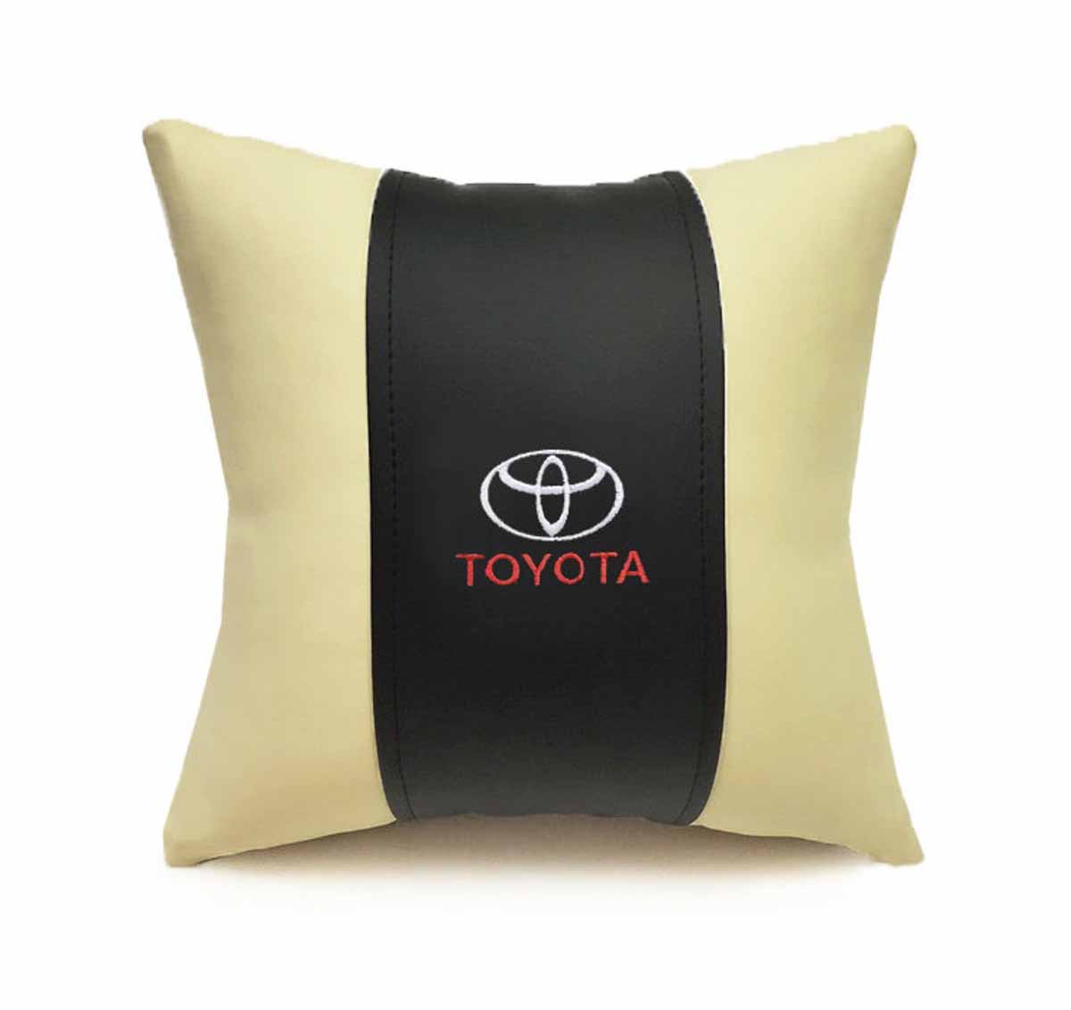 Подушка декоративная Auto Premium Toyota, цвет: черный, бежевый37052 Подушка декоративная Auto Premium Toyota, цвет: черный, бежевый37052Подушка в машину с вышивкой автологотипа Auto Premium Toyota - отличное дополнение для салона вашего авто. Мягкая подушка, изготовленная из матовой экокожи, будет удобна пассажиру. Она долго не перестанет радовать вас своим видом. Оптимальный размер подушки (30 х 30 см) не загромождает салон автомобиля.