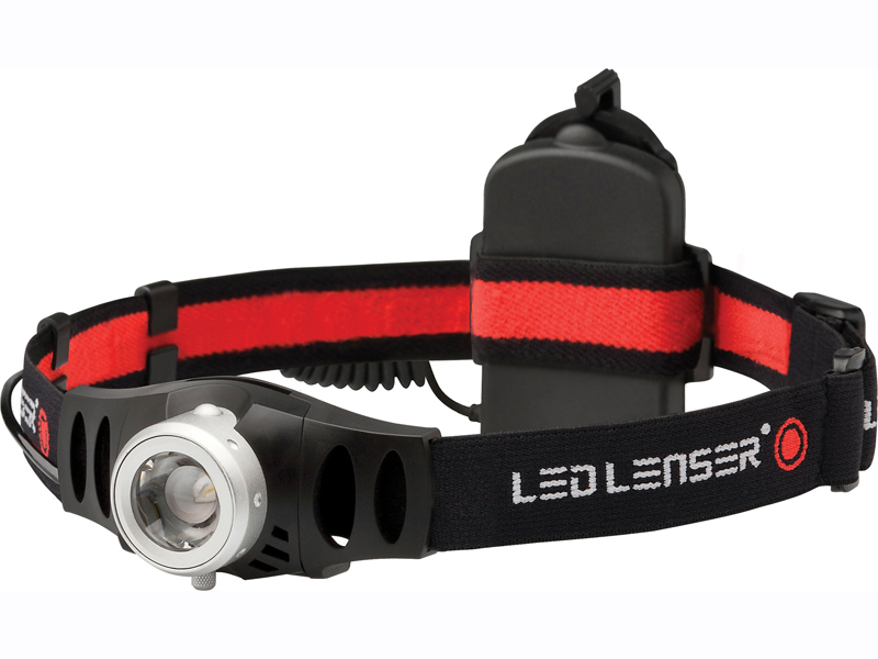Фонарь налобный LED Lenser H6R, цвет: черный7296-R Фонарь налобный LED Lenser H6R, цвет: черный7296-RНалобный фонарь LED Lenser H6R подходит для ежедневного использования. Его корпус выполнен из алюминия и пластика.Характеристики: - Световой поток- 200 лм;- Питание - 3 х ААА аккумулятор;- USB кабель;- Количество светодиодов - 1;- Максимальное время свечения - 40 часов;- Эффективная дальность свечения луча 120 м;- Система AFS;- Система быстрой фокусировки: 2 режима;- Плавная регулировка яркости свечения. Вес 132 г.