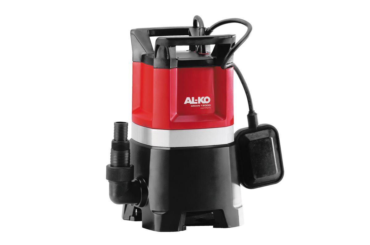 Насос погружной AL-KO Drain 12000 Comfort112826 Насос погружной AL-KO Drain 12000 Comfort112826Мощный и надежный погружной насос с запасом мощности AL-KO Drain 12000 Comfor предназначен для грязной воды. Не требующий технического обслуживания двигатель, стальной вал двигателя со специальной обработкой и корпус из полипропиленового стеклопластика гарантируют длительный срок службы насосов AL-KO для грязной воды. Насос для грязной воды укомплектован свободно вращающимся на 90° уголковым переходником, предотвращающим нежелательные перегибы подающего шланга. Комбинированный ниппель позволяет подсоединять шланги различных размеров. Благодаря большим входным отверстиям насос может без труда перекачивать воду с частицами грязи и взвешенными частицами диаметром до 30 мм.Длина кабеля: 10 м.Мощность: 850 Вт.Максимальная глубина погружения: 5 м.Максимальная высота всасывания: 10 м.Максимальный объем подачи: 12000 л/час.Максимальный размер взвешенных частиц: 3 см.Диаметр выходного отверстия: 1,5.