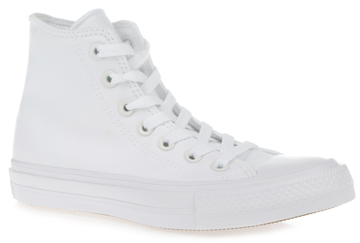 Кеды Converse Chuck Taylor All Star II Hi, цвет: белый. 150148. Размер 6 (39)150148 Кеды Converse Chuck Taylor All Star II Hi, цвет: белый. 150148. Размер 6 (39)150148Высокие кеды Chuck Taylor All Star II Hi от Converse займут достойное место среди вашей коллекции обуви.Модель выполнена из прочного текстиля и оформлена на подошве сзади прорезиненной накладкой, на одной из боковых сторон - люверсами и фирменной термоаппликацией. Мыс изделия дополнен классической для кед прорезиненной вставкой. Шнуровка обеспечивает надежную фиксацию обуви на ноге. Инновационная стелька Lunarlon меняет свою форму в зависимости от давления, наклона и индивидуальных особенностей ступни, а также подстраивается под каждое движение. Она не только смягчает контакт с поверхностью, но и при каждом шаге гарантированно возвращает часть затраченной энергии. Гибкая резиновая подошва с рифлением гарантирует идеальное сцепление с любыми поверхностями. В таких кедах вашим ногам будет комфортно и уютно.