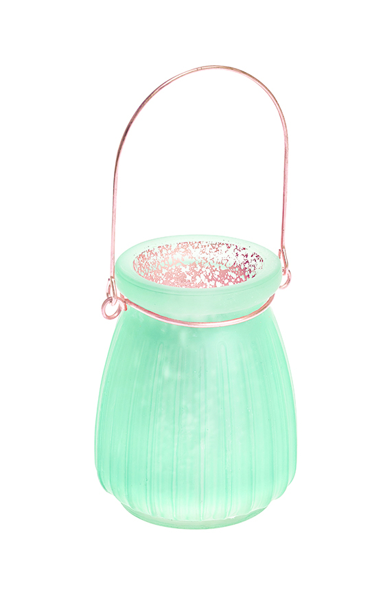 Подсвечник подвесной Gardman Shaped Jam Jar, цвет: светло-зеленый, 9 см17621 Подсвечник подвесной Gardman Shaped Jam Jar, цвет: светло-зеленый, 9 см17621Декоративный подсвечник Gardman Shaped Jam Jar изготовлен из высококачественного стекла с металлической фольгой внутри. Он позволит украсить интерьер дома или рабочего кабинета оригинальным образом. Вы можете поставить или подвесить подсвечник в любом месте, где он будет удачно смотреться и радовать глаз. Кроме того - это отличный вариант подарка для ваших близких и друзей.