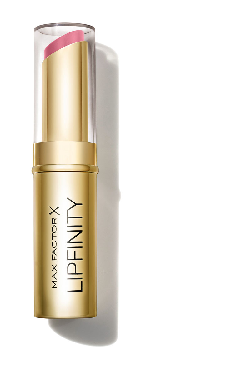 Max Factor Губная Помада Устойчивая Lipfinity Longlasting Тон evermore lush 60 7,3 мл81511399 Max Factor Губная Помада Устойчивая Lipfinity Longlasting Тон evermore lush 60 7,3 мл81511399Стойкая губная помада Max Factor Lipfinity Longlasting: до 8 часов насыщенного цвета и увлажнения. Секрет ярких, увлажненных и соблазнительных губ на протяжении всего дня. Это секрет ярких, увлажненных и невероятно мягких губ. Эта увлажняющая помада с ухаживающими компонентами и питательными маслами обеспечивает стойкое покрытие на 8 часов. Она легко наносится, оставляя насыщенный цвет и ощущение мягких как кашемир губ.Масло ши - питательное вещество, которое столетиями используется для защиты и восстановления кожи. Растительный сквален - антиоксидант и природный увлажнитель, по принципу действия схожий с липидами, которые вырабатываются нашей кожей. Ацетат ланолина - натуральное вещество, полученное из овечьей шерсти, ценится за особые увлажняющие способности и водостойкость.Чтобы сделать губы невероятно гладкими, помассируй их легкими круговыми движениями с помощью мягкой зубной щетки. После этого нанеси на губы увлажняющий бальзам. Чтобы подчеркнуть форму губ и продлить стойкость помады, нанеси на всю поверхность губ карандаш Colour Elixir, подобрав подходящий оттенок. Наноси помаду на губы непосредственно из тюбика или с помощью чистой кисточки.