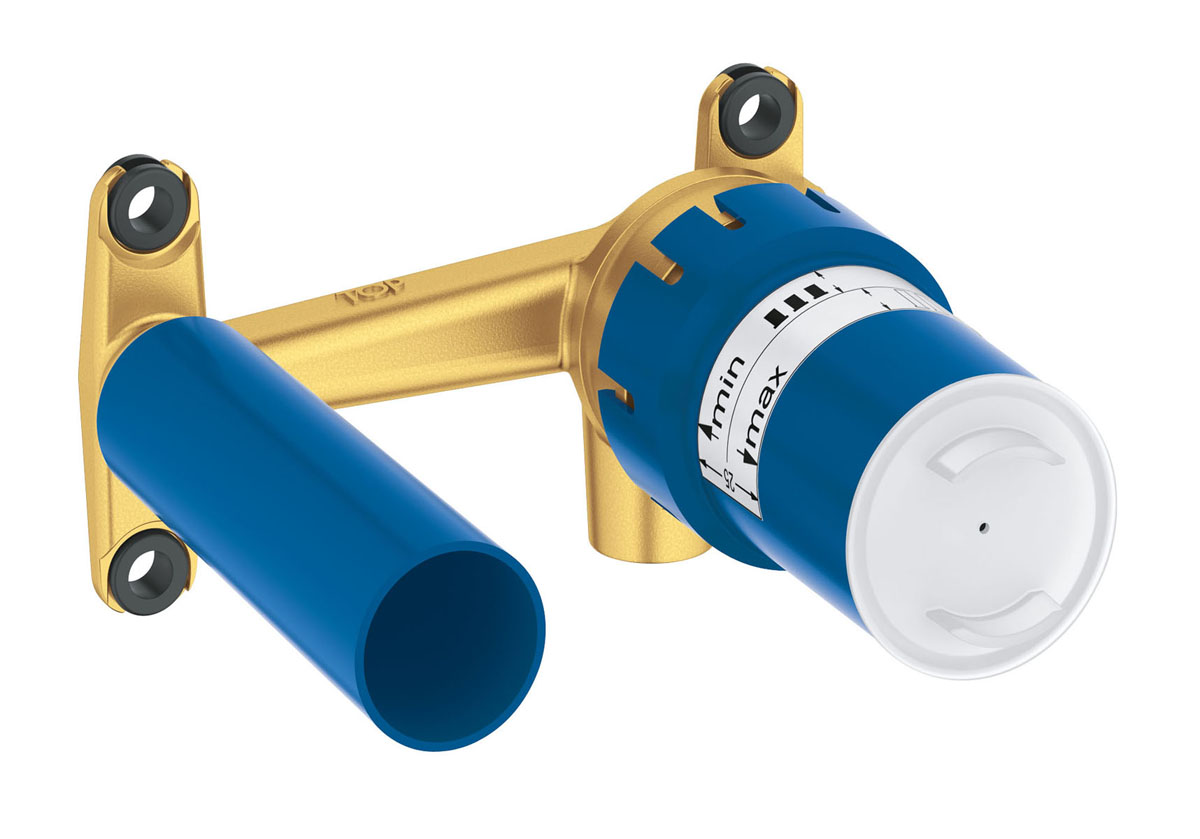 Смеситель встраиваемый Grohe Eurodisc Joy, для скрытого монтажа, однорычажный23429000 Смеситель встраиваемый Grohe Eurodisc Joy, для скрытого монтажа, однорычажный23429000Однорычажный смеситель для скрытого монтажа Grohe Eurodisc Joy выполнен из высококачественной латуни. Изделие оснащено инновационный механизм управления с помощью джойстика, в котором воплотилась сама суть концепции дизайна коллекции Eurodisc. Эта модель с невероятно легким управлением станет украшением любой ванной комнаты.Белоснежное глянцевое покрытие с хромированными элементами представляет собой оригинальную альтернативу классическому хромированному покрытию и гармонично впишется в интерьер любой ванной комнаты. Особенности: Тип управления: однорычажный.Монтаж: скрытый монтаж. Комплект для встраиваемого монтажа: да.Отверстия для монтажа: два.Глубина монтажа (мм): 70-100 мм.Рекомендованное минимальное давление (бар): 1 бар.Ограничитель температуры: да.