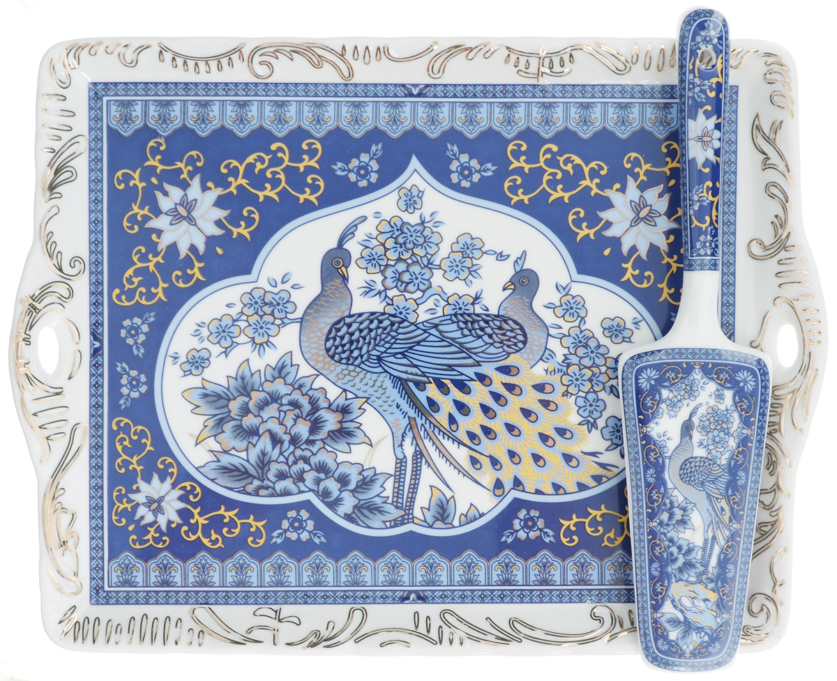 Поднос Elan Gallery Синий павлин, с лопаткой, 29 х 22,5 см180780 Поднос Elan Gallery Синий павлин, с лопаткой, 29 х 22,5 см180780Прямоугольный поднос Elan Gallery изготовлен из высококачественной керамики иоформлен красочным изображением птиц. Поднос оснащен невысокимибортиками иручками, благодаря которым его удобно переносить. Может использоваться как для сервировки,так и для декора кухни. Поднос прекрасно дополнит интерьер и добавит в обычную обстановку нотки романтики иизящности.В комплект входит специальная лопатка.Не рекомендуется применять абразивные моющие средства. Не использовать в микроволновой печи.Размер подноса: 29 х 22,5 х 2 см.Длина лопатки: 24 см.