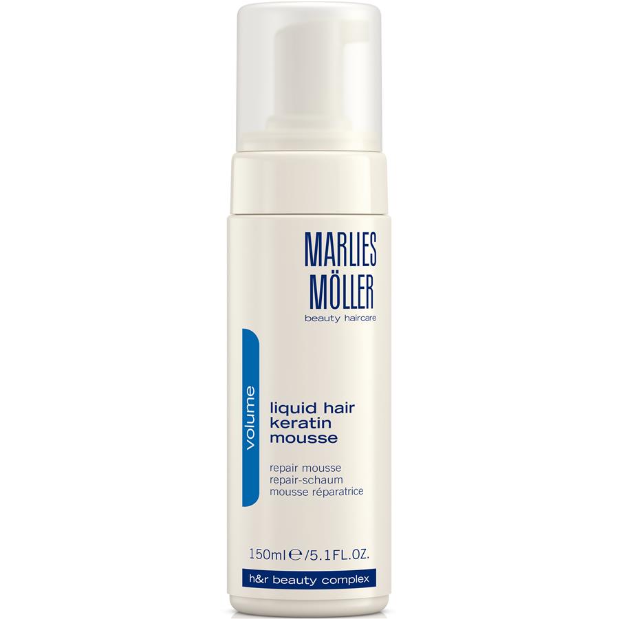 Marlies Moller Мусс Volume восстанавливающий структуру волос, 150 мл25MMs Marlies Moller Мусс Volume восстанавливающий структуру волос, 150 мл25MMsМусс делает тонкие волосы более плотными, на ощупь более густыми. Это средство можно назвать кератиновым ламинированием в домашних условиях. Жидкий кератин содержится в виде пены, восстанавливает кутикулу волос, замещает повреждения, обволакивает каждый отдельный волос. Делает волос более плотным. Придает ощутимый объем и силу. Дарит волосам блеск. Облегчает расчесывание. Создает основу для стайлинга. Уникальная формула не требует утюжков. Ремонтирует кутикулу, замещает повреждения. Волосы становятся более плотными, сильными, появляется ощущение густоты - объема.Возьмите небольшое количество средства в ладони. Нанесите на подсушенные полотенцем волосы. Затем, используйте фен для активации средства. Укладывайтесь как обычно.