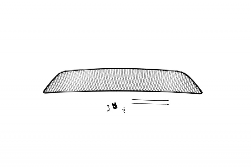 Сетка на бампер внешняя Novline-Autofamily, для MITSUBISHI L200 2014-201501-380414-15B Сетка на бампер внешняя Novline-Autofamily, для MITSUBISHI L200 2014-201501-380414-15BВ отличие от универсальных сеток, данный продукт разрабатывается индивидуально под каждый бампер автомобиля. Внешняя защитная сетка радиатора полностью повторяет геометрию решетки бампера и гармонично вписывается в общий стиль автомобиля. При создании продукта мы учли как потребности автомобилистов, для которых важна исключительно защитная функция, так и автолюбителей, которые ищут способы подчеркнуть или создать новый стиль своего авто. Функциональность, тюнинг, или и то, и другое? Выбор только за вами. Сетка для защиты радиатора изготовлена из антикоррозионного материала, что гарантирует отсутствие ржавчины в процессе эксплуатации. Простая установка делает этот продукт необыкновенно удобным. В отличие от универсальных сеток, для установки которых требуется снятие бампера, то есть наличие специализированных навыков и дополнительного оборудования (подъемник и так далее), для установки этого продукта понадобится 20 минут времени и отвертка.
