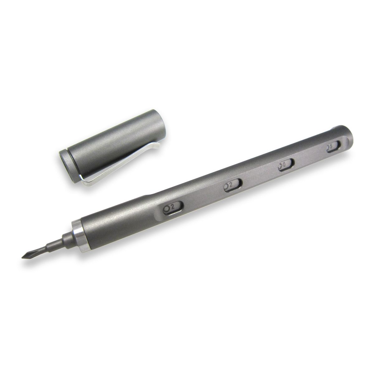 Мультитул Mininch Tool pen mini Gunmetal. TPM-005TPM-005 Мультитул Mininch Tool pen mini Gunmetal. TPM-005TPM-005Tool pen Мини – компактный набор отверток в виде механического карандаша. Материал корпуса – Алюминий. ВЕС - 46 ГР. DM -12,8 ММ. ДЛИНА – 133,5 ММ. 5 БИТ В КОРПУСЕ. В наборе маркированные биты с плоским и крестообразным шлицем, шестигранники и шлиц типа Torx. Магнитный колпачок. Биты из углеродистой стали S2. В наборе 22 бит. БИТЫ: ВЕС 4,5 ГР. DM 7,1 ММ. ДЛИНА 35,6 ММ. Цвет - Графит. Гарантия - 1год.