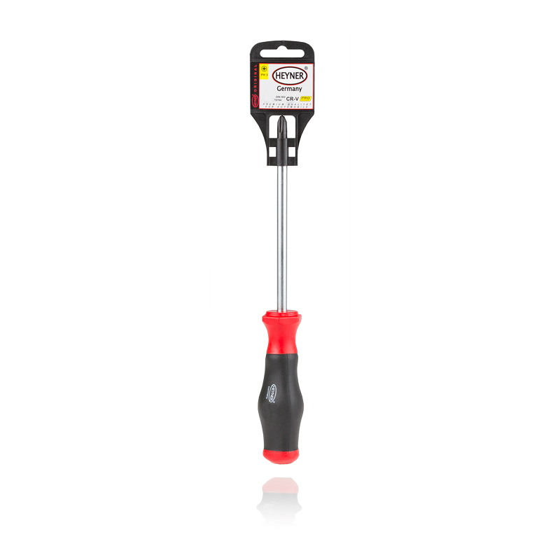 Отвертка крестовая Pro Heyner, PH3 х 150 мм351310 Отвертка крестовая Pro Heyner, PH3 х 150 мм351310Крестовая отвертка Pro Heyner предназначена для монтажа/демонтажа резьбовых соединений. Рабочая часть выполнена из высококачественной нержавеющей хром-ванадиевой стали. Отвертка оснащена эргономичной рукояткой с нескользящим покрытием. Шестигранная передняя часть рукоятки для предотвращает скатывание.Длина рабочей части: 15 см.